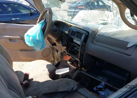 2002 Toyota Tacoma z USA, uszkodzony, nr VIN 5TEPM62N52Z062995